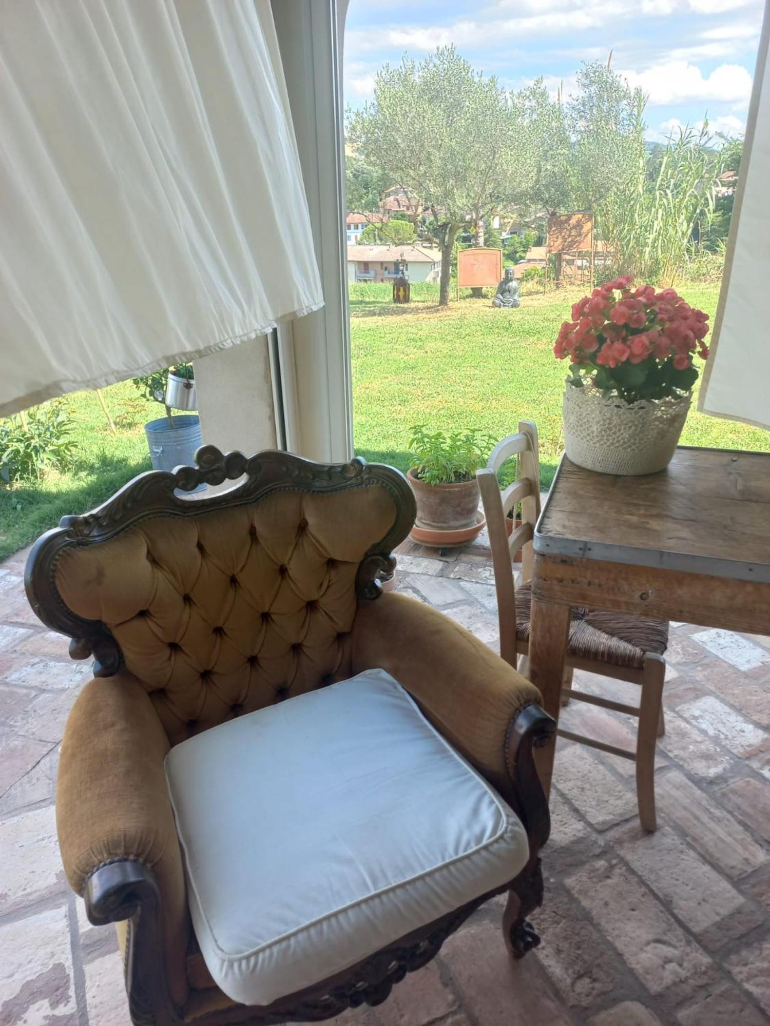 Beb Montefratta Bed & Breakfast Fratta Terme Luaran gambar
