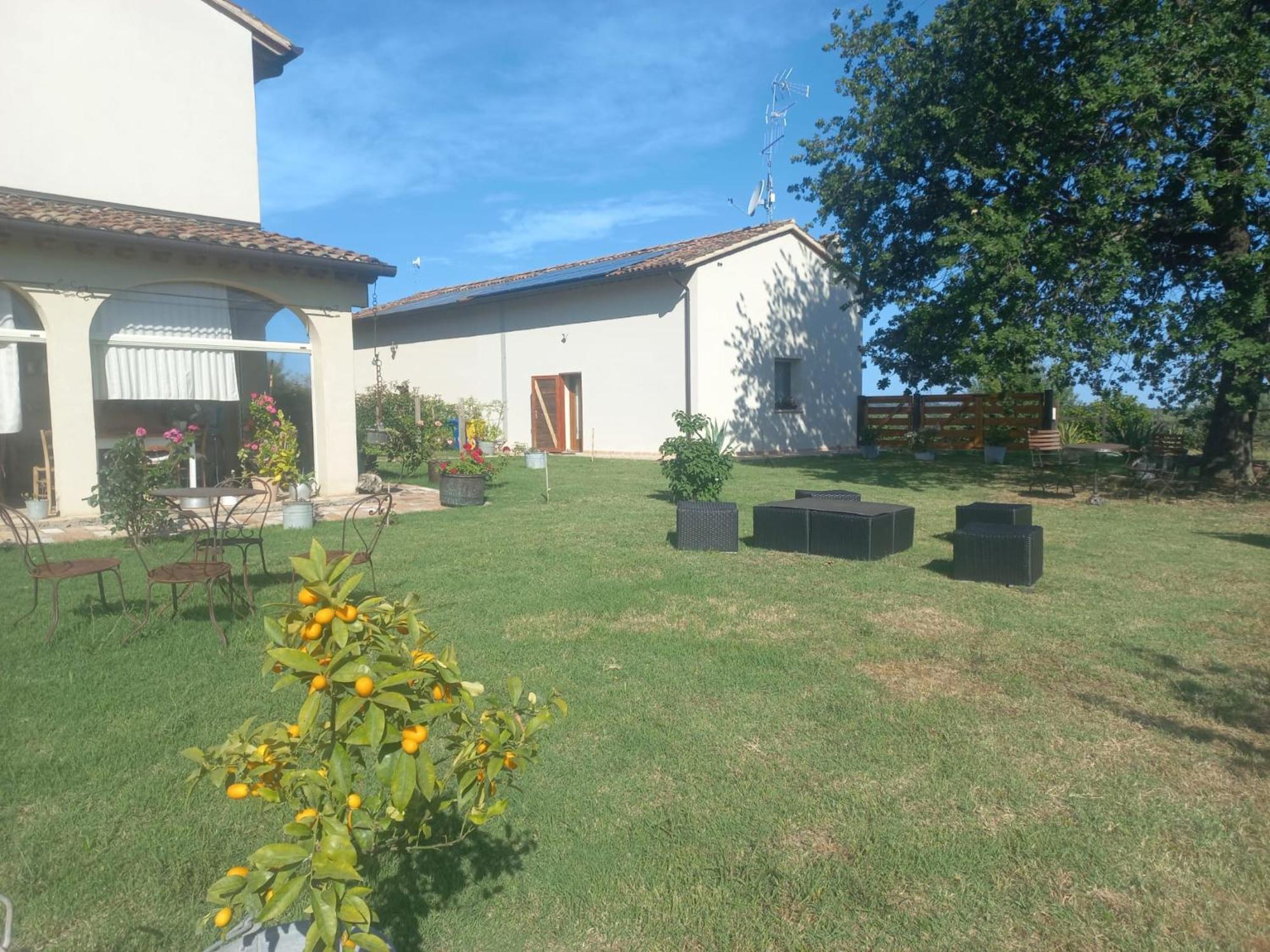 Beb Montefratta Bed & Breakfast Fratta Terme Luaran gambar